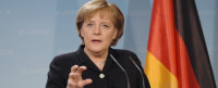 Angela Merkel se sube el sueldo