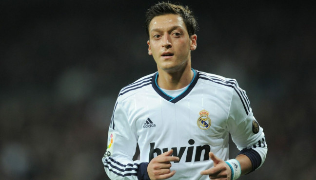 Mesut Özil se retira del fútbol a los 34 años